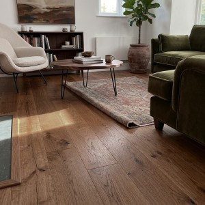 PARQUET PREFINITI - Rovere 1 Strip - Anticato Cognac - Verniciato Opaco - Spazzolato-2 copy